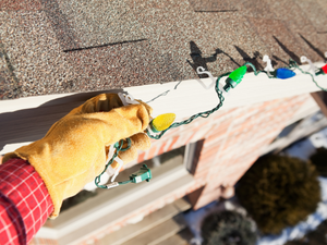 5 Holiday Lighting Tips from Your Local Gutters Pro in Okatie
